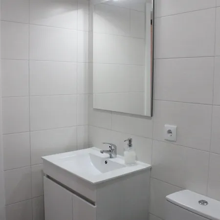 بيت شباب Casa Dona Alzira أرغانيل