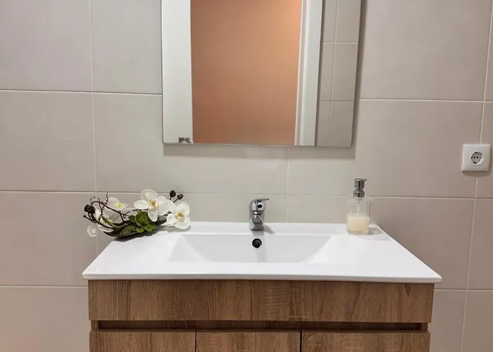 Casa Dona Alzira ホステル アルガニル